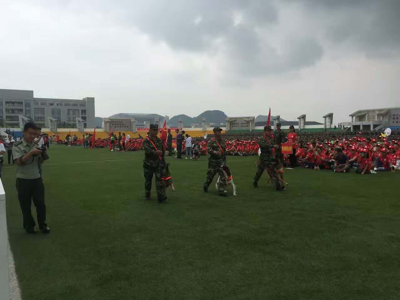 2016年全省消防宣傳進(jìn)軍訓(xùn)暨首屆高校（校際）消防技能大比拼活動